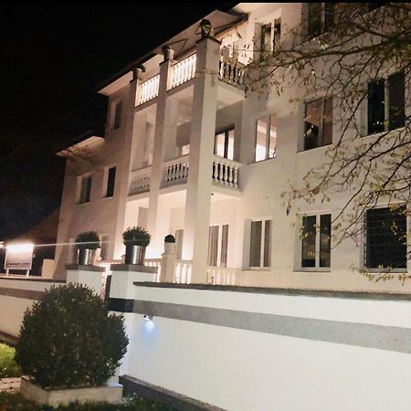 Park Apart Hotel Gatower Str. Berlin Bagian luar foto