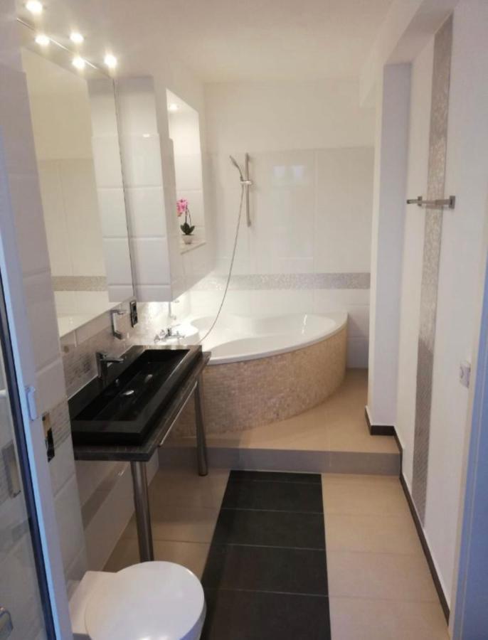 Park Apart Hotel Gatower Str. Berlin Bagian luar foto