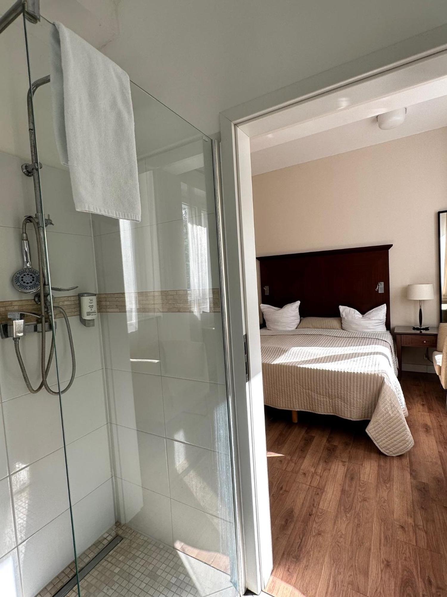 Park Apart Hotel Gatower Str. Berlin Bagian luar foto
